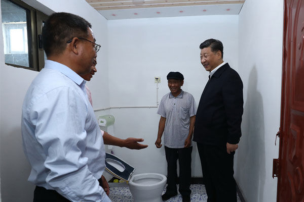 1566802223109201.jpg 習(xí)近平考察甘肅省古浪縣黃花灘生態(tài)移民區(qū)富民新村